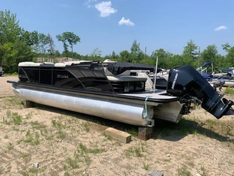 Slide: The Image of Sylvan Mirage X5 CLZ 2023 - 3