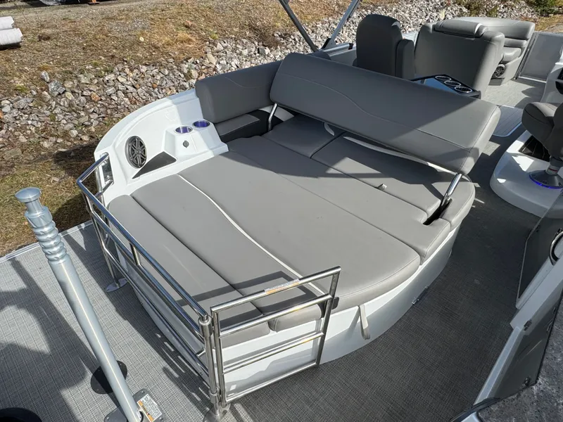 Slide: The Image of Sylvan S-3 CLZ DH 2023 - 16