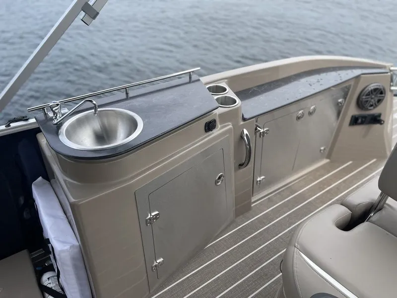 Slide: The Image of Sylvan S-5 CLZ 2023 - 9