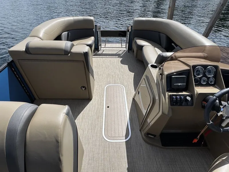 Slide: The Image of Sylvan X3 CLZ 2025 - 25