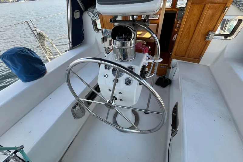 Slide: The Image of Spencer 53 - Cockpit Helm - 10