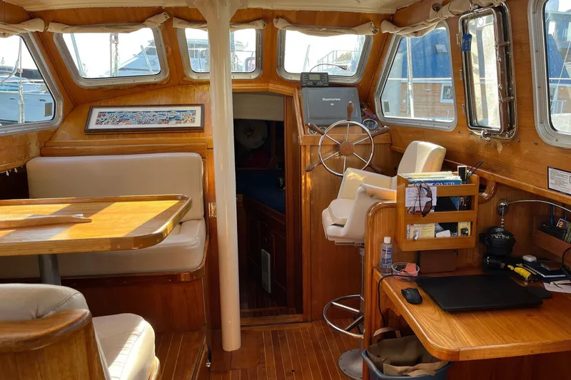 Slide: The Image of Spencer 53 - Saloon - 4