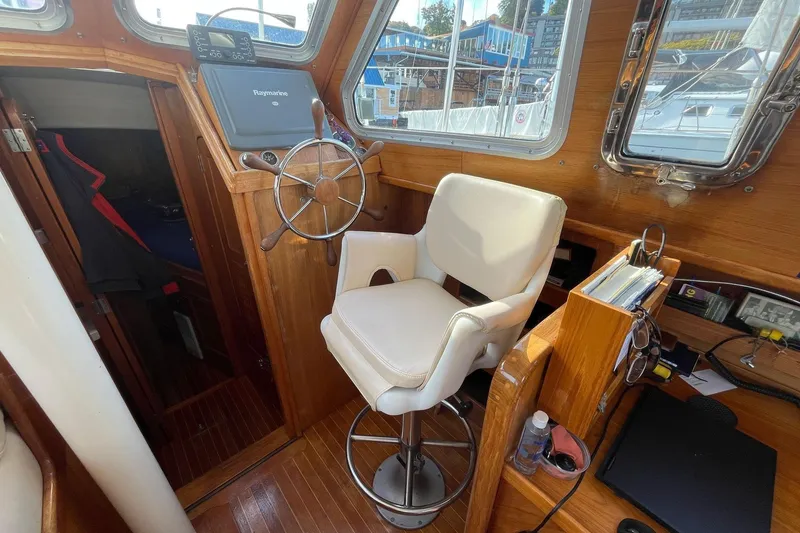 Slide: The Image of Spencer 53 - Pilothouse Helm - 9