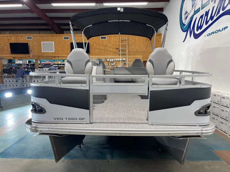 Slide: The Image of Avalon Venture Quad Fish - 19' 2026 - 5