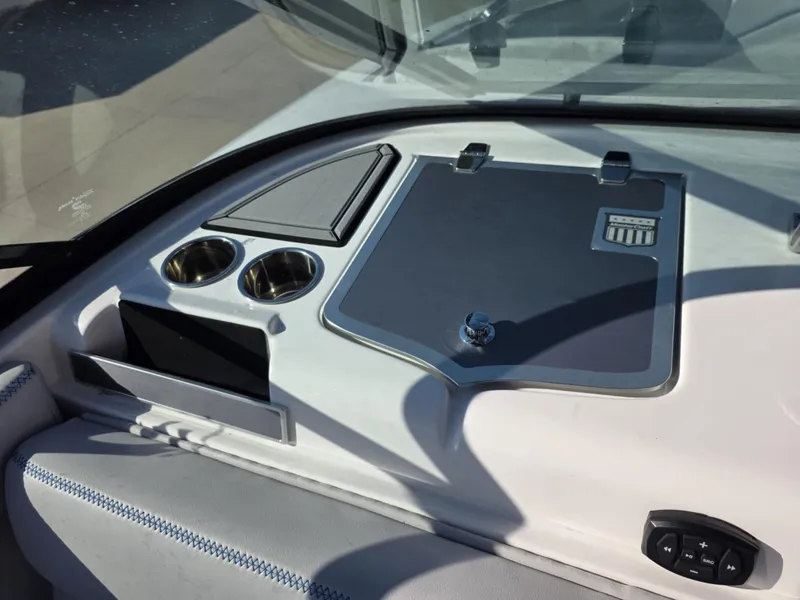 Slide: The Image of MasterCraft XT22 2020 - 29