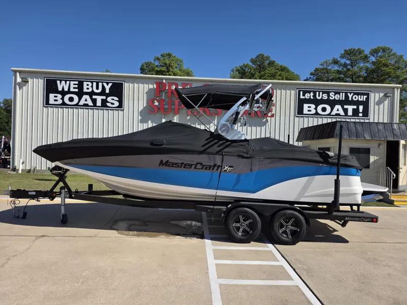 Slide: The Image of MasterCraft XT22 2020 - 3