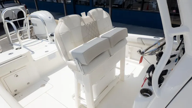 Slide: The Image of World Cat 235 TE 2026 - 17