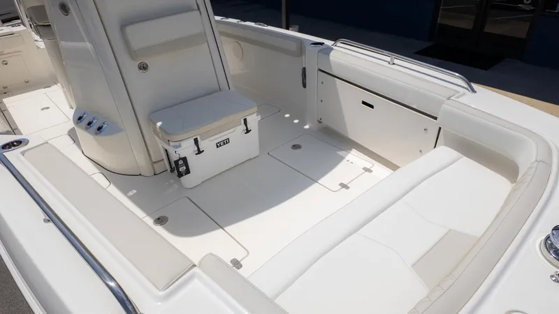 Slide: The Image of World Cat 235 TE 2026 - 26