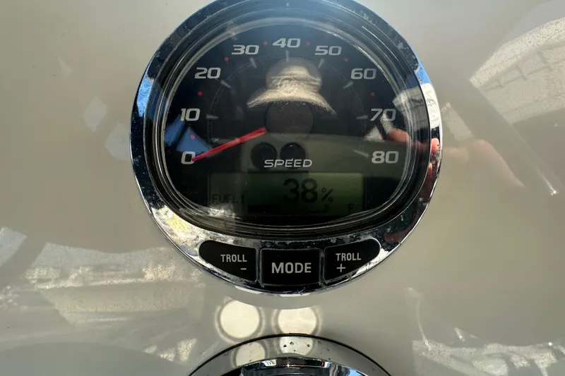 Slide: The Image of Speedometer of 2018 Blackfin 212 CC boat showing 38% fuel level. - 38