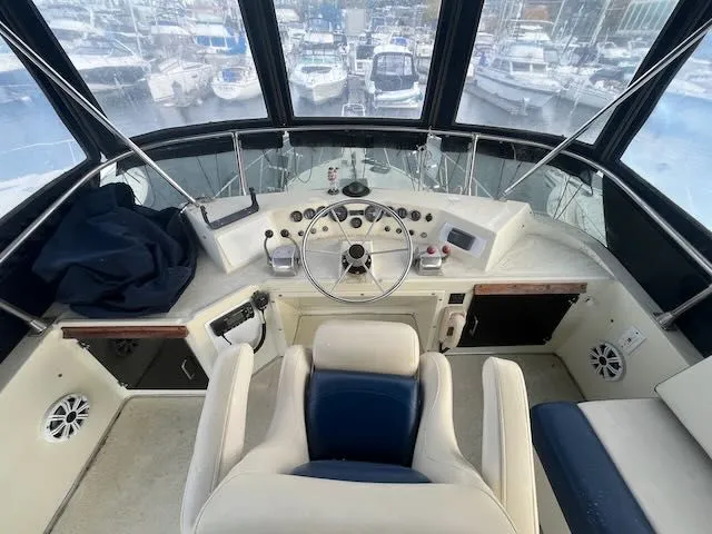 Slide: The Image of Tollycraft 34 Sundeck 1986 - 13