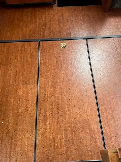 Slide: The Image of Tollycraft 34 Sundeck 1986 - 38