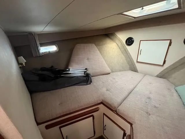 Slide: The Image of Tollycraft 34 Sundeck 1986 - 54