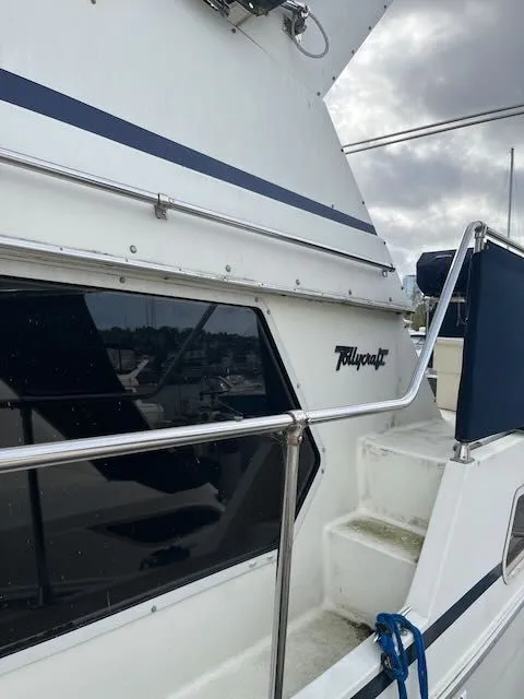 Slide: The Image of Tollycraft 34 Sundeck 1986 - 62