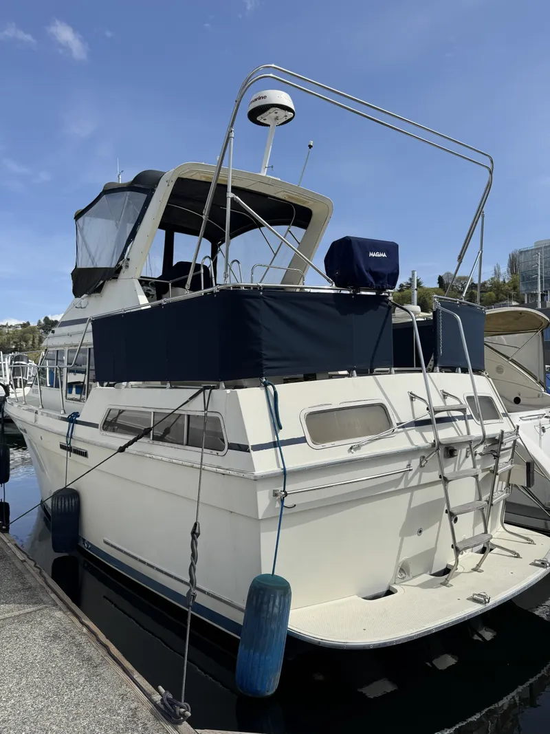 Slide: The Image of Tollycraft 34 Sundeck 1986 - 67