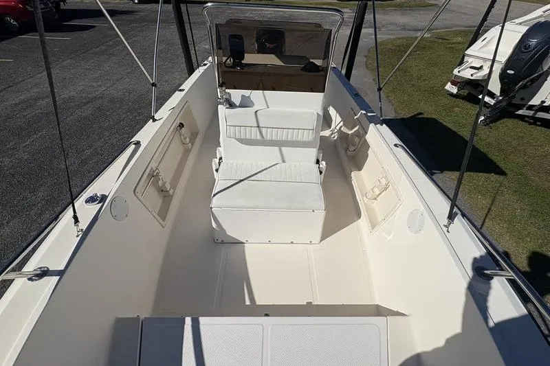 Slide: The Image of 2002 Key West 1900 Center Console boat interior with seating and console view. - 23