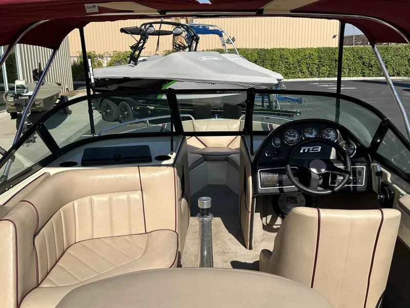 Slide: The Image of MB Sports Boss 210 1998 - 8