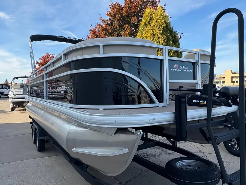 Slide: The Image of Sun Tracker SF 22 2024 - 16