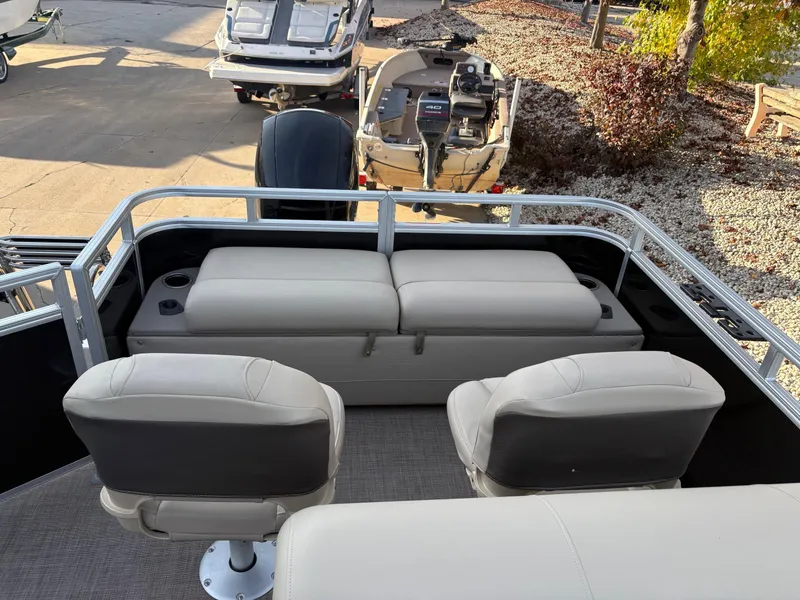 Slide: The Image of Sun Tracker SF 22 2024 - 20