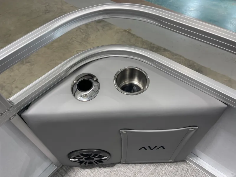 Slide: The Image of Avalon Venture Quad Fish - 19' 2026 - 13