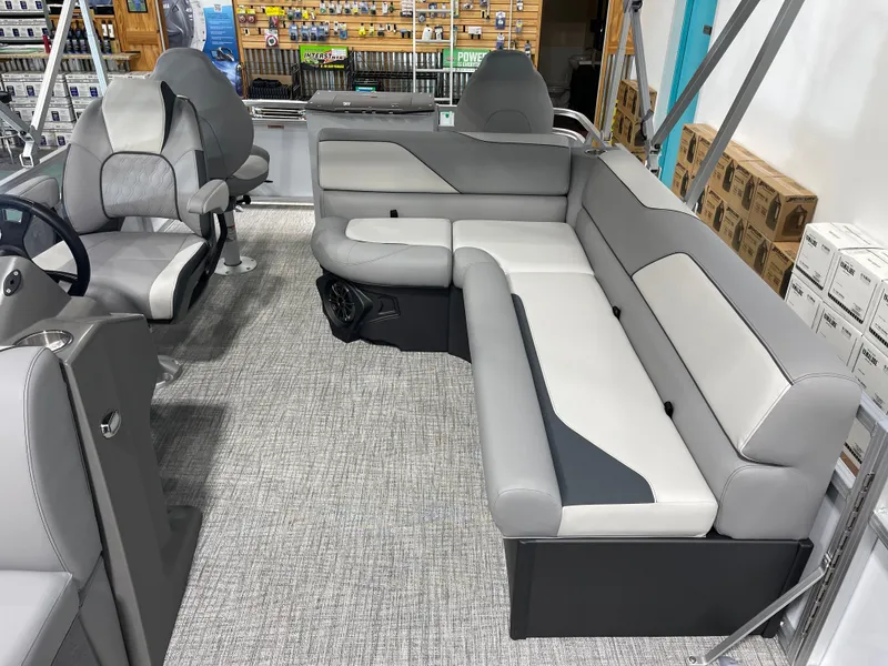 Slide: The Image of Avalon Venture Quad Fish - 19' 2026 - 14