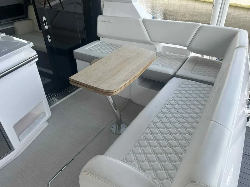 Slide: The Image of Regal 38 GRAND COUPE 2021 - 14