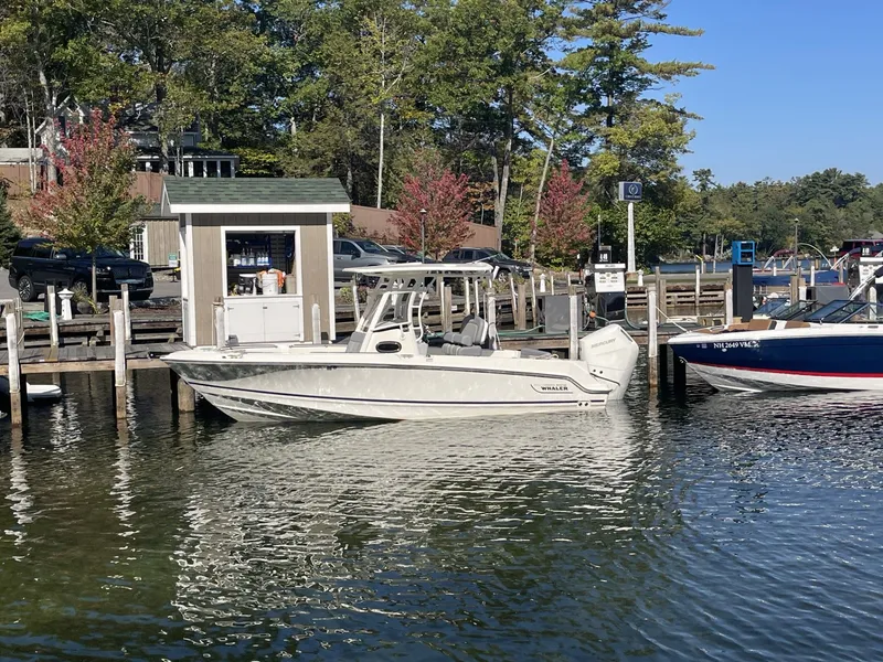 Slide: The Image of Boston Whaler 230 Outrage 2024 - 5