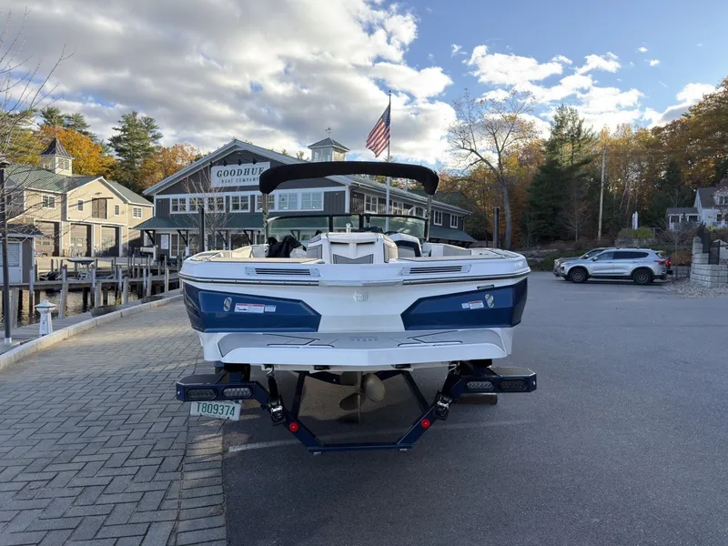 Slide: The Image of MasterCraft ProStar 2025 - 10