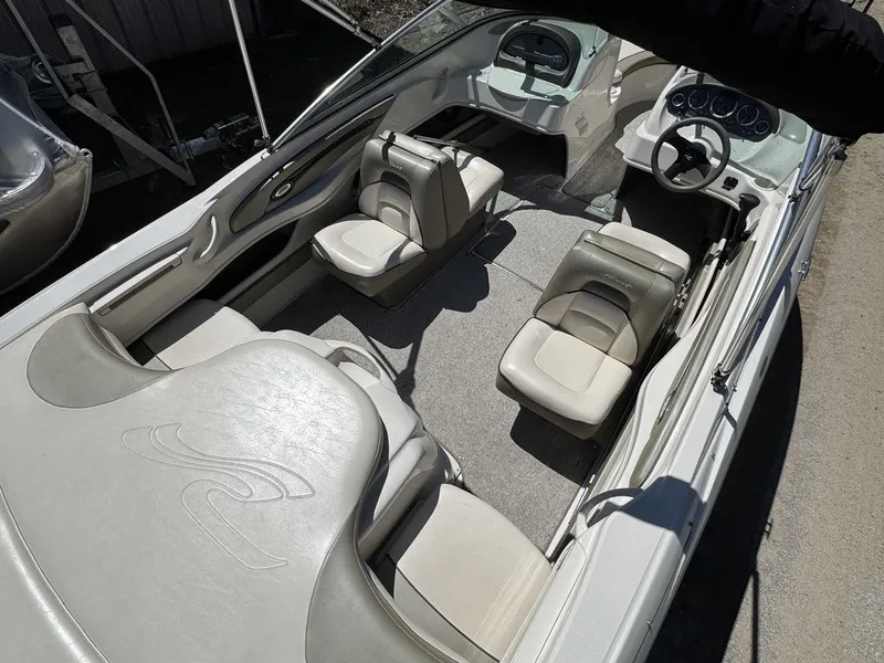 Slide: The Image of Sea Ray 200 Sport 2005 - 11