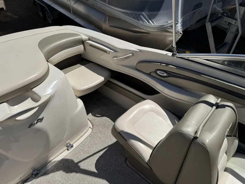 Slide: The Image of Sea Ray 200 Sport 2005 - 14