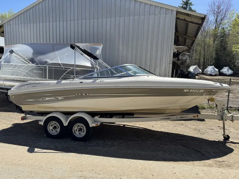 Slide: The Image of Sea Ray 200 Sport 2005 - 4