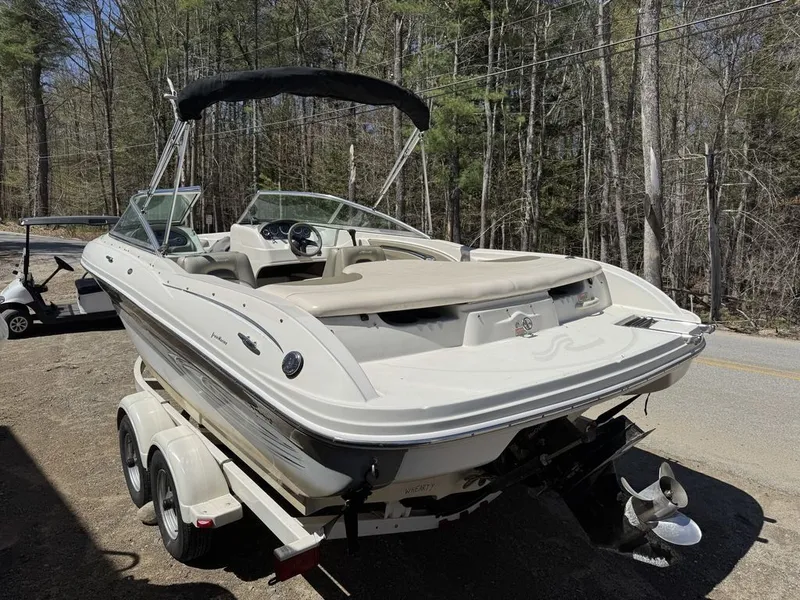 Slide: The Image of Sea Ray 200 Sport 2005 - 8