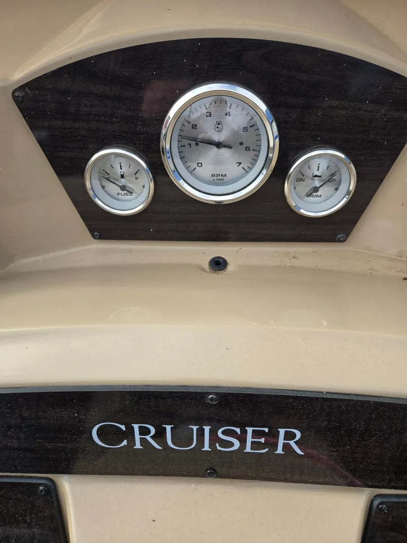 Slide: The Image of Harris Cruiser 210CX CW 2019 - 16