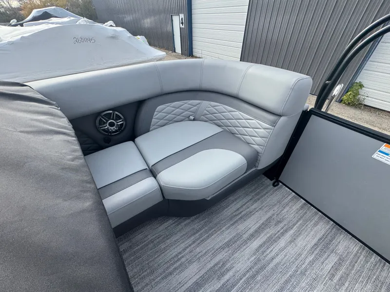 Slide: The Image of Monaco 275SBQ 2026 - 11