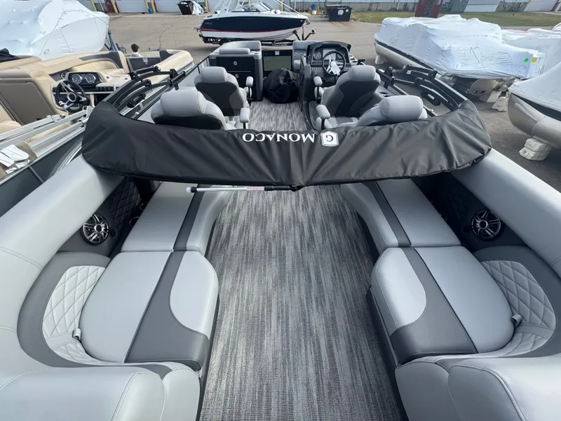 Slide: The Image of Monaco 275SBQ 2026 - 14