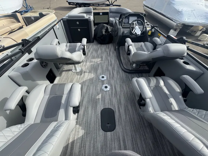 Slide: The Image of Monaco 275SBQ 2026 - 16