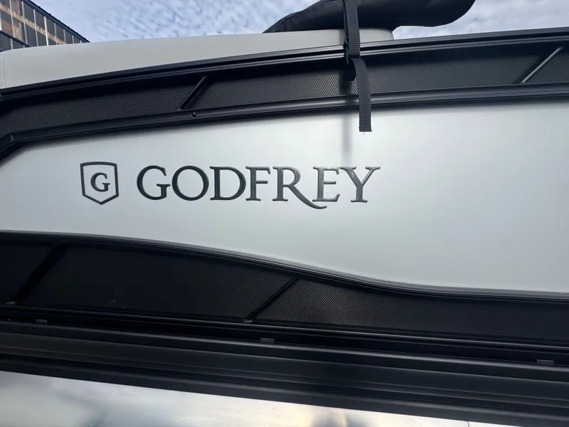 Slide: The Image of Monaco 275SBQ 2026 - 3