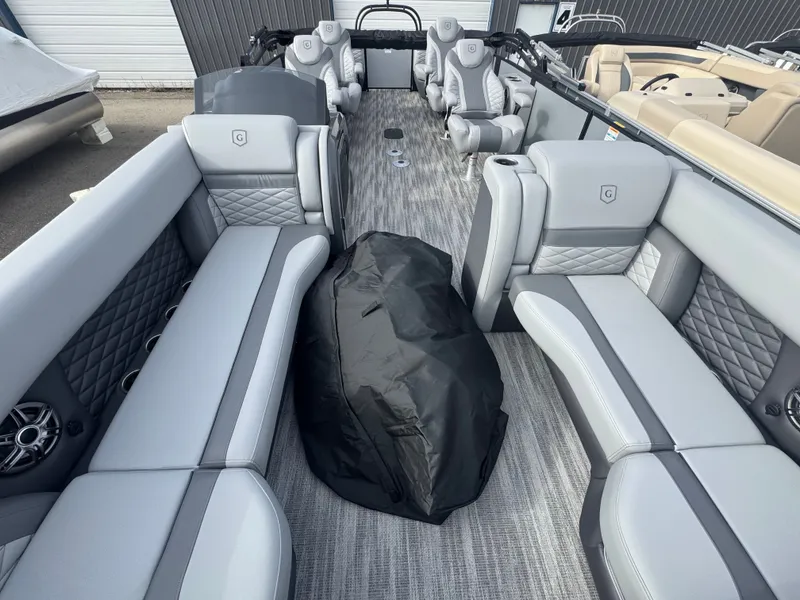 Slide: The Image of Monaco 275SBQ 2026 - 5