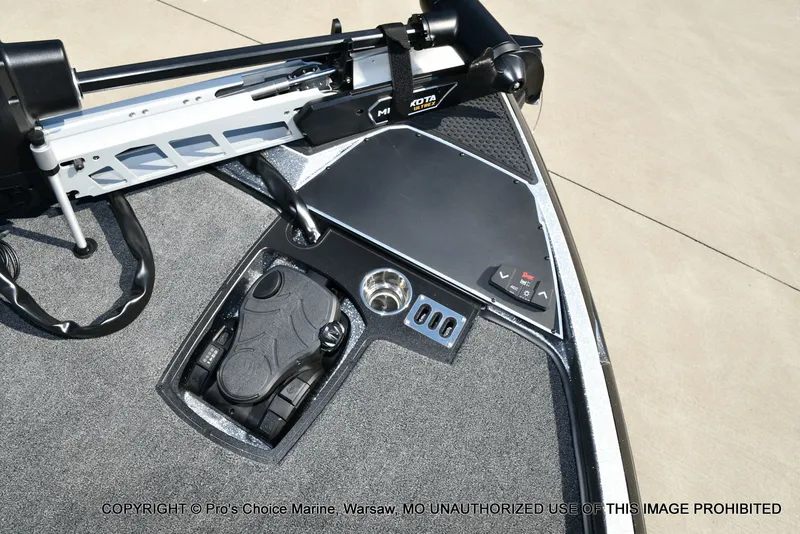 Slide: The Image of Ranger Z521R Dual Console 2026 - 15