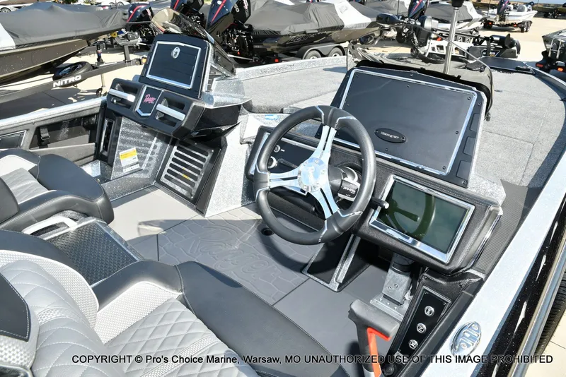 Slide: The Image of Ranger Z521R Dual Console 2026 - 39