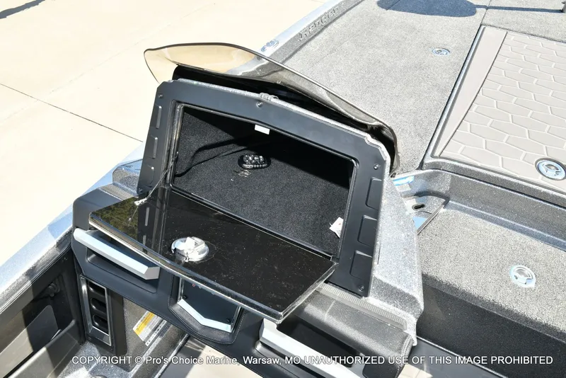 Slide: The Image of Ranger Z521R Dual Console 2026 - 50