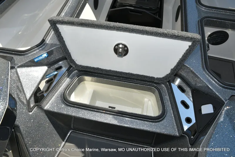 Slide: The Image of Ranger Z521R Dual Console 2026 - 56