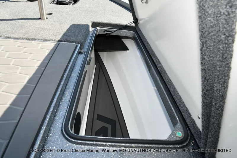 Slide: The Image of Ranger Z521R Dual Console 2026 - 63