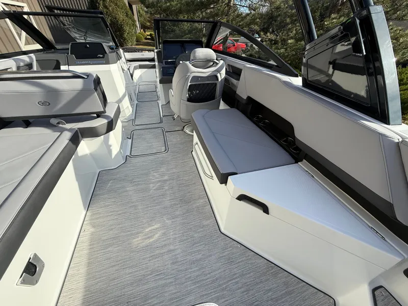 Slide: The Image of Cobalt R8 2026 - 881