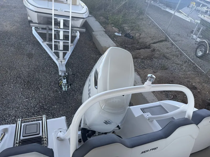 Slide: The Image of Sea Pro 245 SEA KEEPER RIDE EQUIPPED 2026 - 14