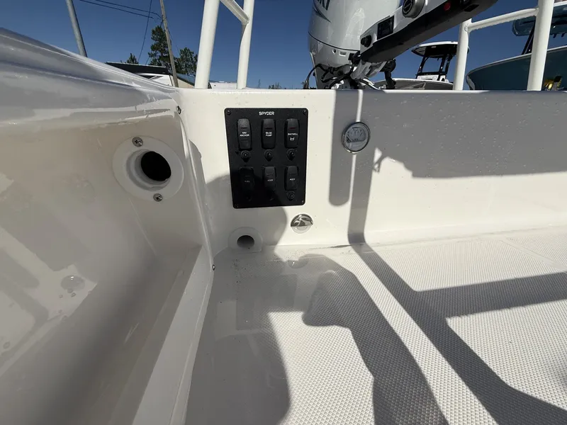 Slide: The Image of Spyder FX16 Wisp 2026 - 11