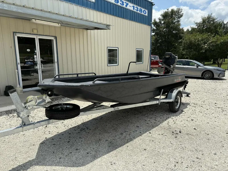 Slide: The Image of Gator-Tail Savage Mid Deck Series 1750 2025 - 2