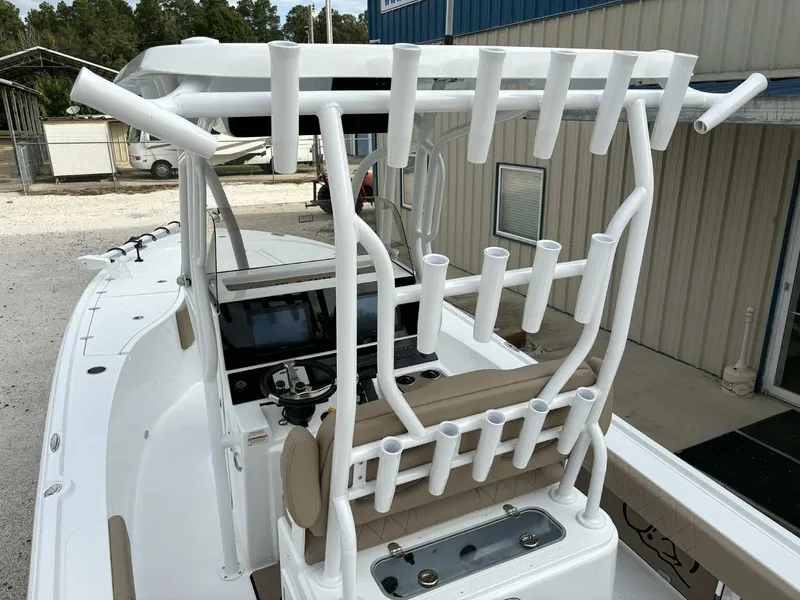 Slide: The Image of Blazer Bay 2700 Hybrid 2026 - 22