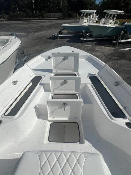 Slide: The Image of Blazer Bay 2400 2025 - 11