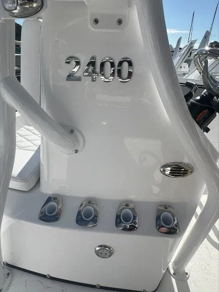 Slide: The Image of Blazer Bay 2400 2025 - 23