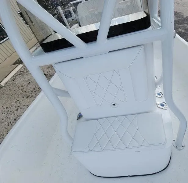 Slide: The Image of Blazer Bay 2400 2025 - 14